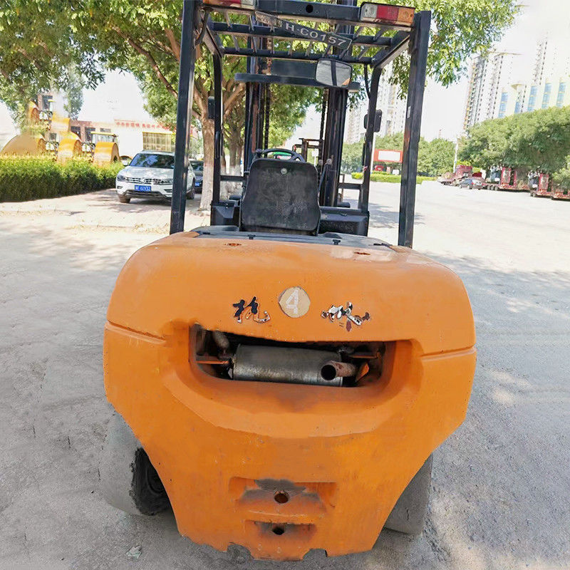 4.5 Tonnen Diesel-Forklift 4WD Ideal für verschiedene Arbeitsumgebungen und Aufgaben