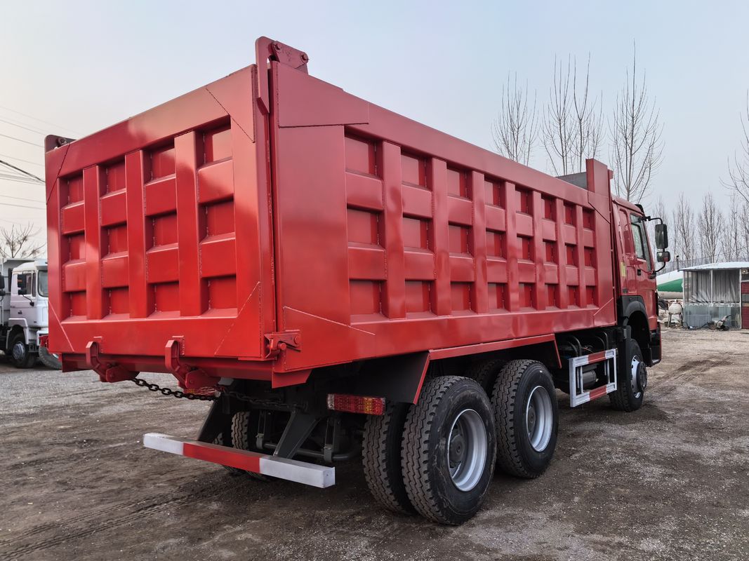5600mm*2300mm*1500mm Frachtbehälter 6X4 Gebraucht-Tipper-Lkw 371HP 25tons HOWO-Dump-Lkw