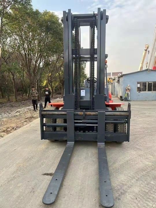 Aufzugswerkzeuge 10 Tonnen Diesel Gabelstapler mit Aufzugshöhe und Leistung von 3000 mm-6000 mm