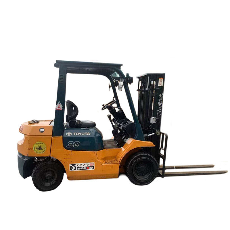 Gute Kondition 3 Tonnen TOYOTA Original Japan Gebraucht Gabelstapler und geringe Arbeitszeiten