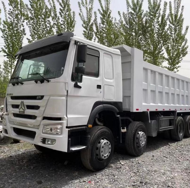 Multimedia-System Keine Sinotruk HOWO 371HP Gebraucht-Dump-Trucks 8*4 für die Bau-Mine