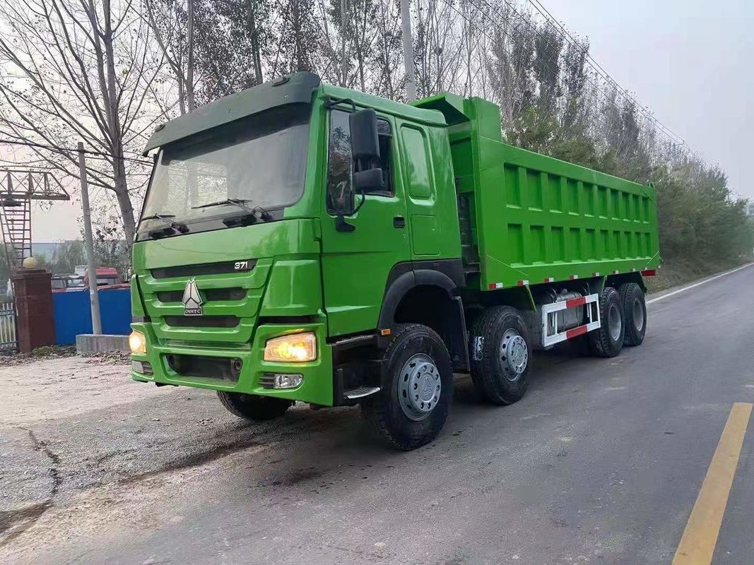 Multimedia-System Keine Sinotruk HOWO 371HP Gebraucht-Dump-Trucks 8*4 für die Bau-Mine
