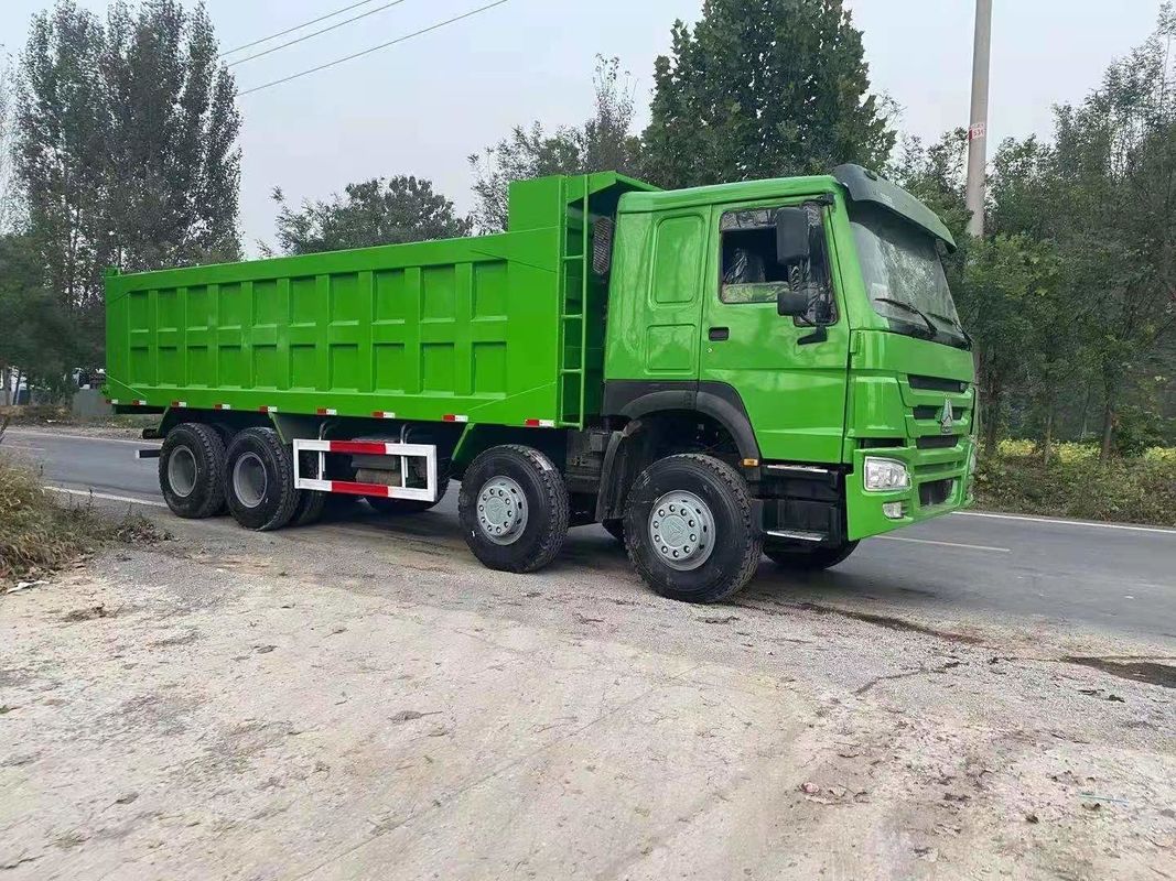 Multimedia-System Keine Sinotruk HOWO 371HP Gebraucht-Dump-Trucks 8*4 für die Bau-Mine