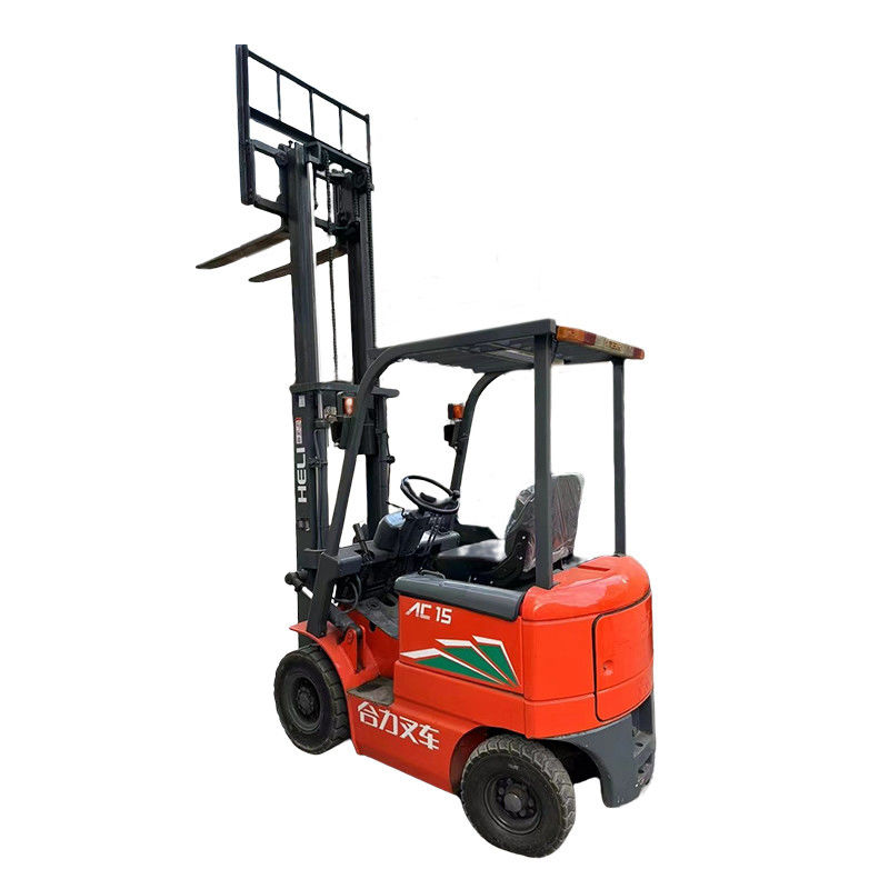 Höchste Treppe 3 Tonnen Diesel Gabelstapler mit 280 mm Gabelbreite und 3000 mm Max. Hebhöhe