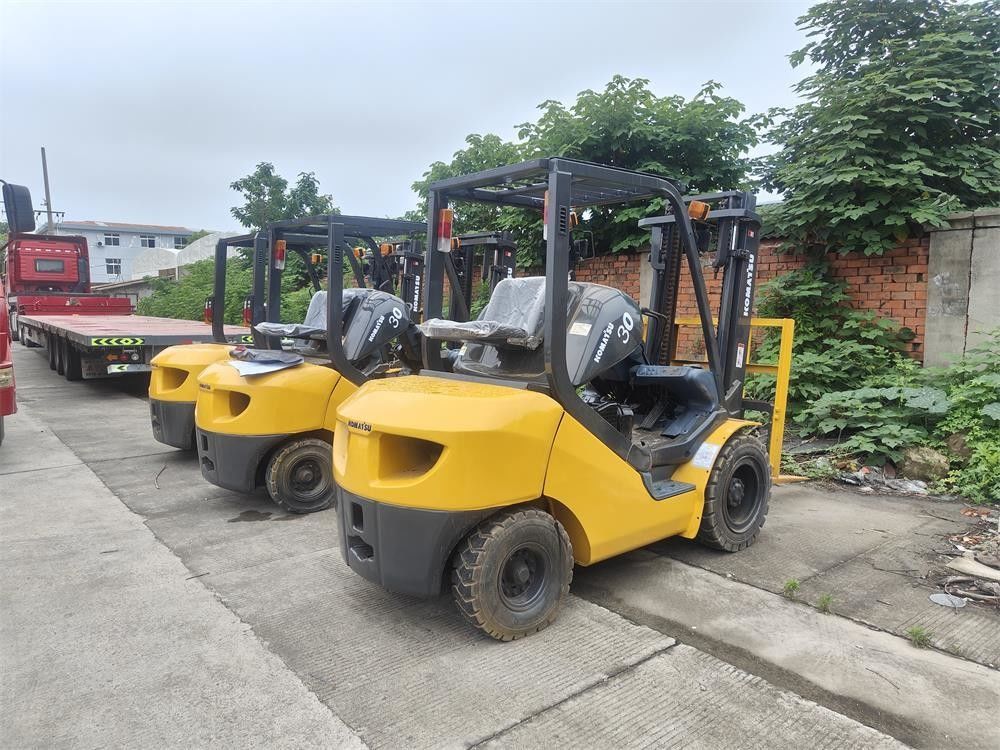 3 Tonnen Diesel-FD30 automatische Gebraucht-Komatsu-Forklift mit 48 KW Motorleistung