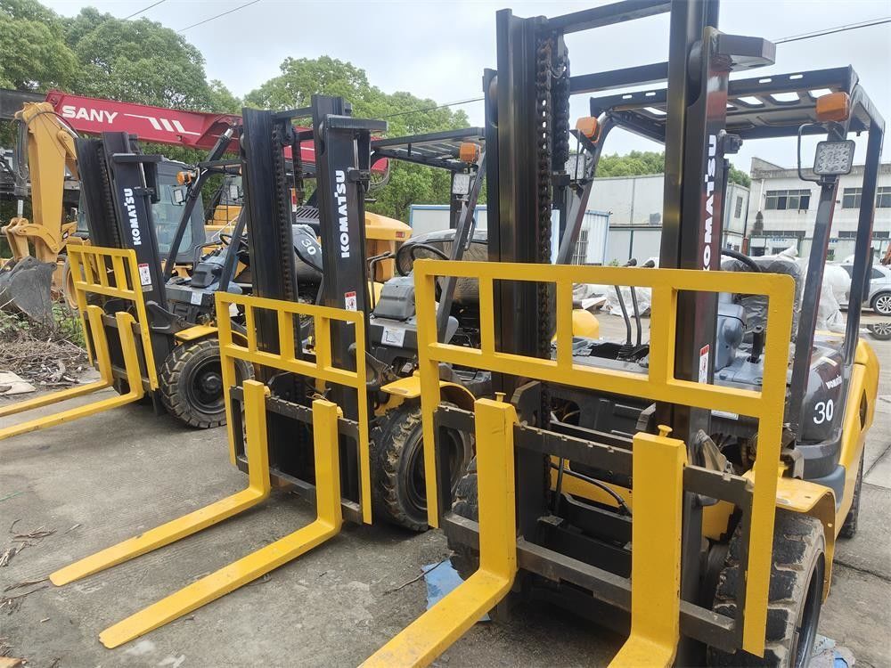3 Tonnen Diesel-FD30 automatische Gebraucht-Komatsu-Forklift mit 48 KW Motorleistung