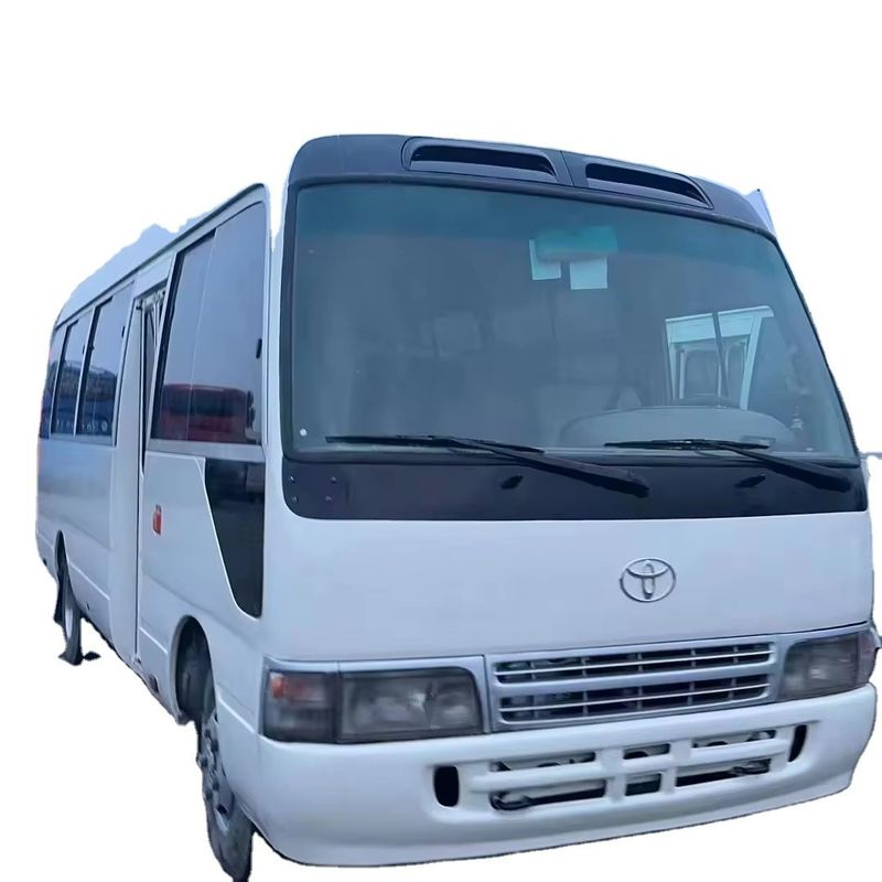 Linksgetriebener Toyota Coaster Bus mit 9.00R20 Reifen und 4L Motorkapazität