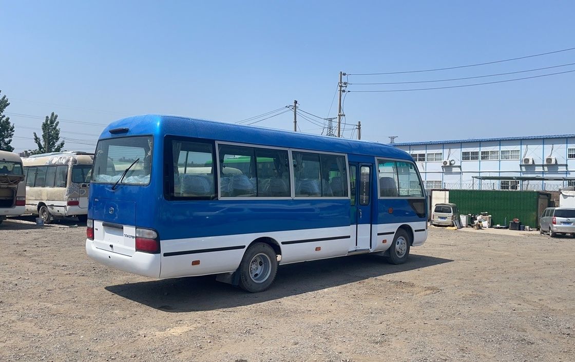 7005*2040*2785mm Komfortabler Stil Gebraucht Toyota Coaster 30-Sitzer Bus mit Dieselmotor