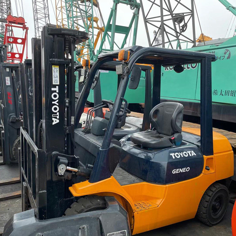 3.5t Gebraucht-Bergbau-Gabelstapler mit Vierradantrieb Toyo Ta Diesel-Gabelstapler mit 150m Gabelbreite