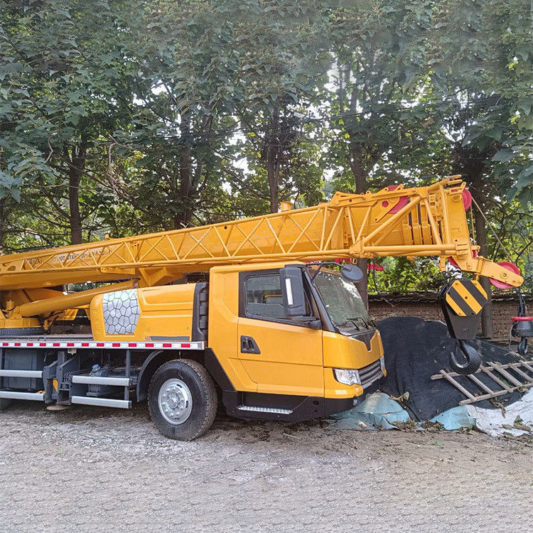 25 Tonnen QY25 Teleskop-Mobilkranich Maximalhöhe 39,21m Hydraulischer Klappfahrzeugkranich