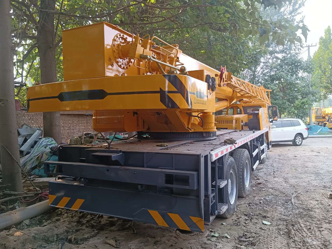 25 Tonnen schwerer mobiler Kranwagen QY25 mit 2001-4000 Arbeitsstunden und maximaler Höhe von 39,21 m
