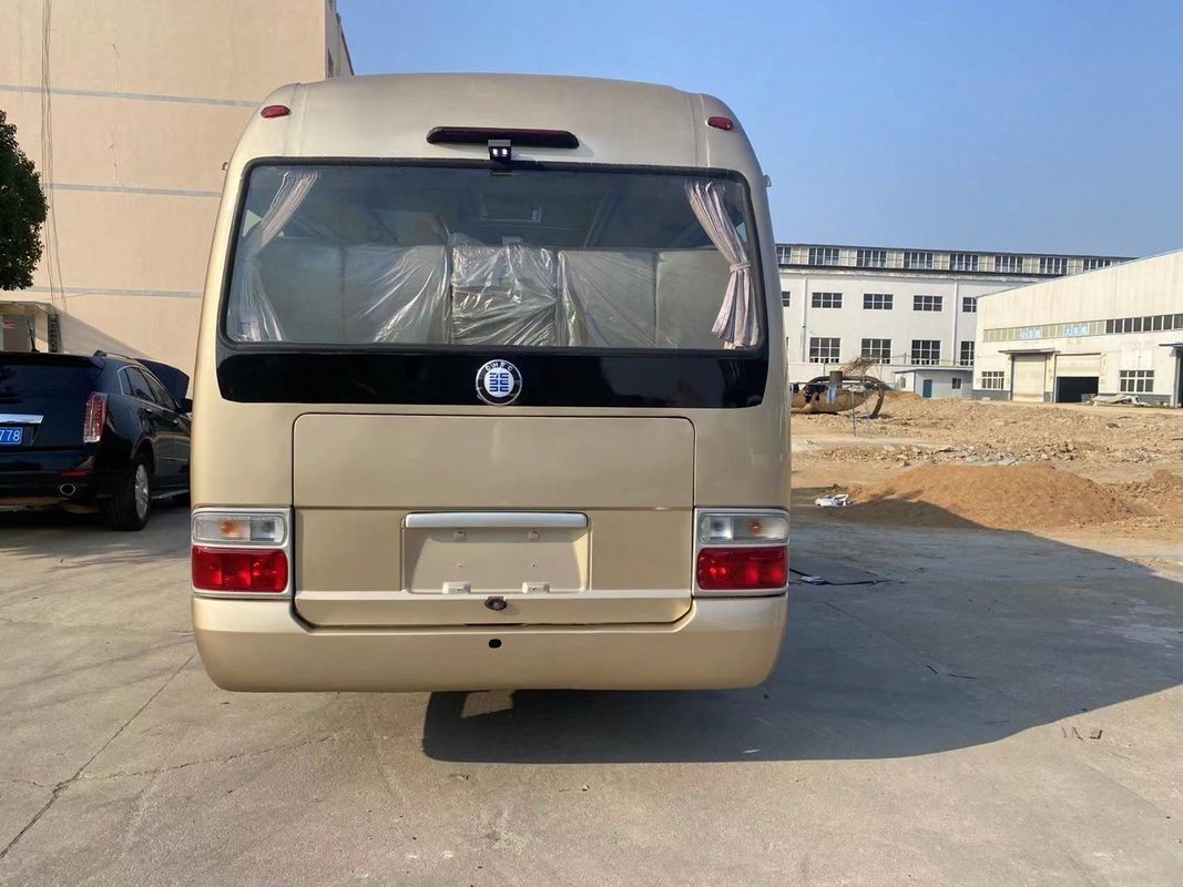 30 Sitzplätze 4*2 Toyota Coaster Bus G.V.W. 7400kg für den Personenverkehr verwendet