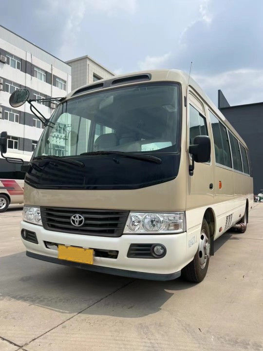 Euro 3 Emissionsstandard Diesel Fuel Toyota Achterbahnbus mit gebrauchten 30 Sitzplätzen 25 Sitzplätzen