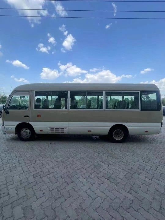 Euro 3 Emissionsstandard Diesel Fuel Toyota Achterbahnbus mit gebrauchten 30 Sitzplätzen 25 Sitzplätzen