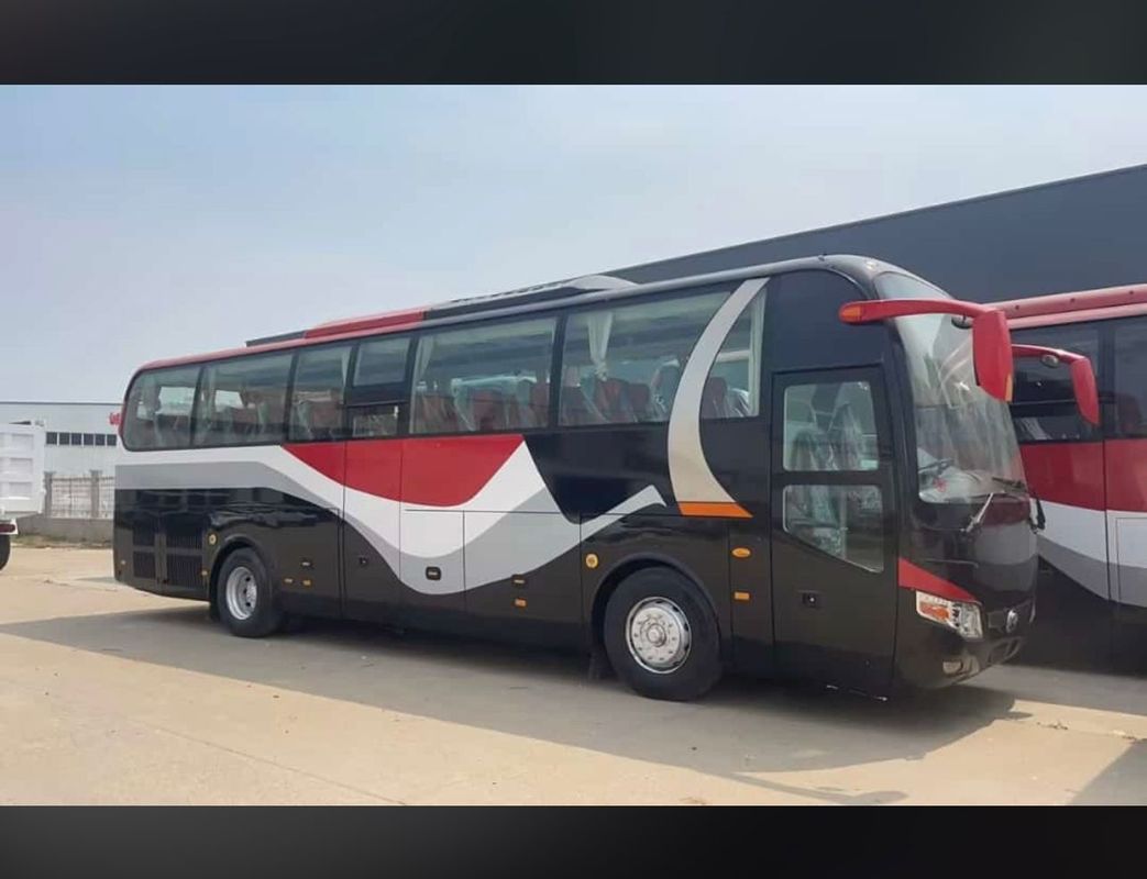 Vorder-/Hinterlaufbahn mm 1750/1586 Anpassung Luxus 50-Sitzer Bus Gebrauchtes Linksfahrer Bus