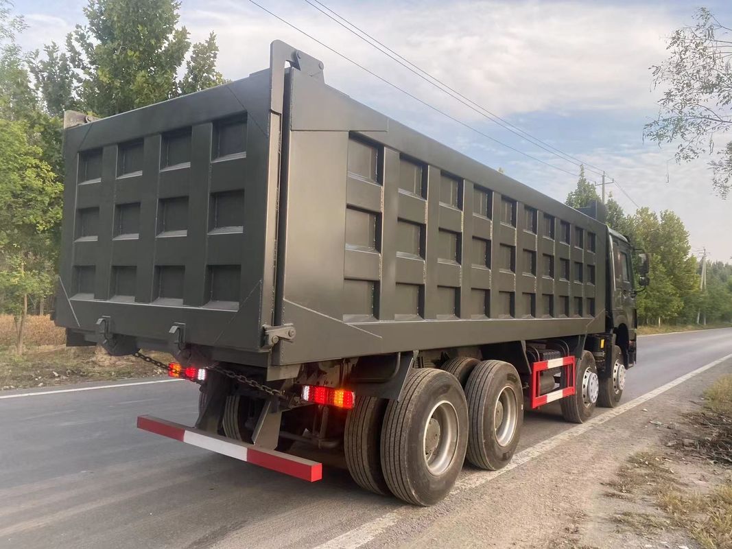 11-20T Ladekapazität Manuelle Klimaanlage Verwendet SINO HOWO 8*4 Schwerlastwagen