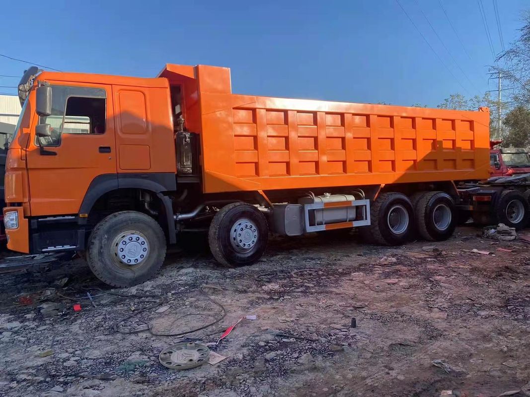 16 Reifennummer LHD SINO Gebraucht-Dump Truck HOWO 8X4 Schwerlast-Tipper Truck mit HW Getriebe