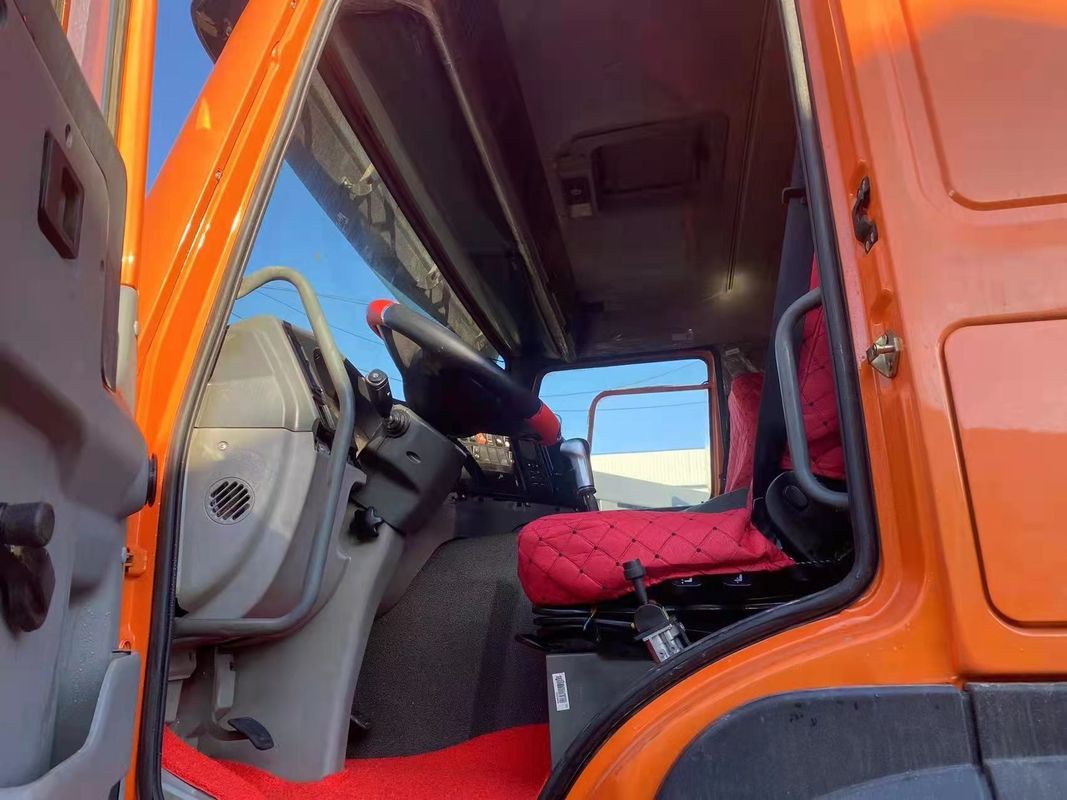16 Reifennummer LHD SINO Gebraucht-Dump Truck HOWO 8X4 Schwerlast-Tipper Truck mit HW Getriebe
