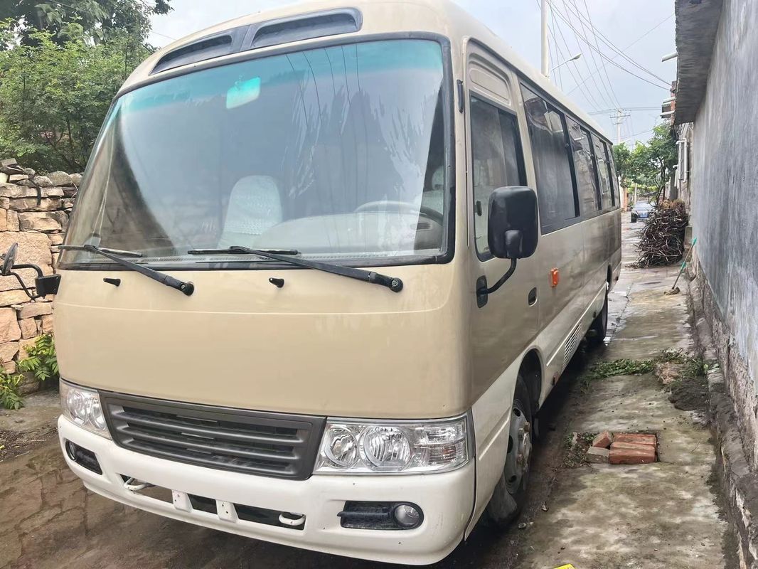 Motorkapazität 4L Toyota Coaster 30 Sitzplätze Linkslenker LHD Gebrauchtbusse für Touristen