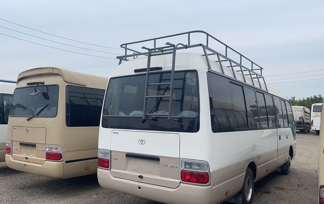 Gebrauchtes Toyota Bus 30 Sitzplätze Passagierbus Zweithand Van Coaster Transportation
