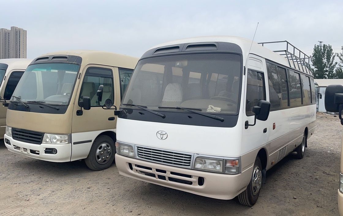 2022 Toyota Coaster Bus 30 Sitzplätze mit Linksantrieb und Dieselkraftstofftyp