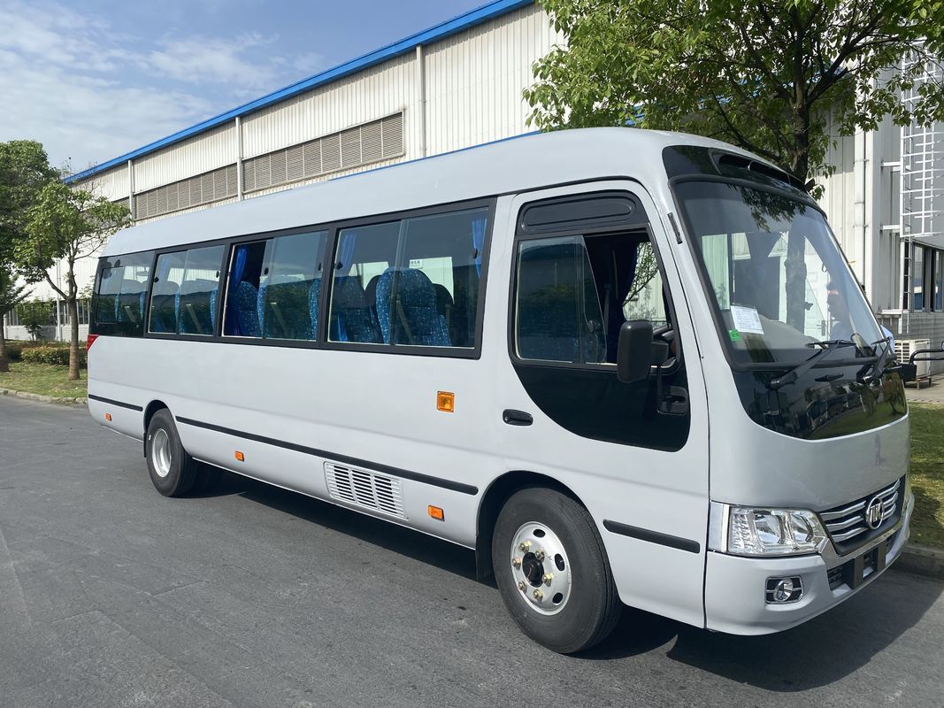 30 Sitzplätze LHD/RHD Toyota Coaster Bus mit luxuriösen Annehmlichkeiten und Dieselbrennstofftyp