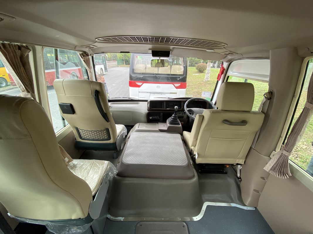 2023 Jahr Coaster Bus 30-Sitzer RHD Minibus mit Motorkapazität 4L aus Japan