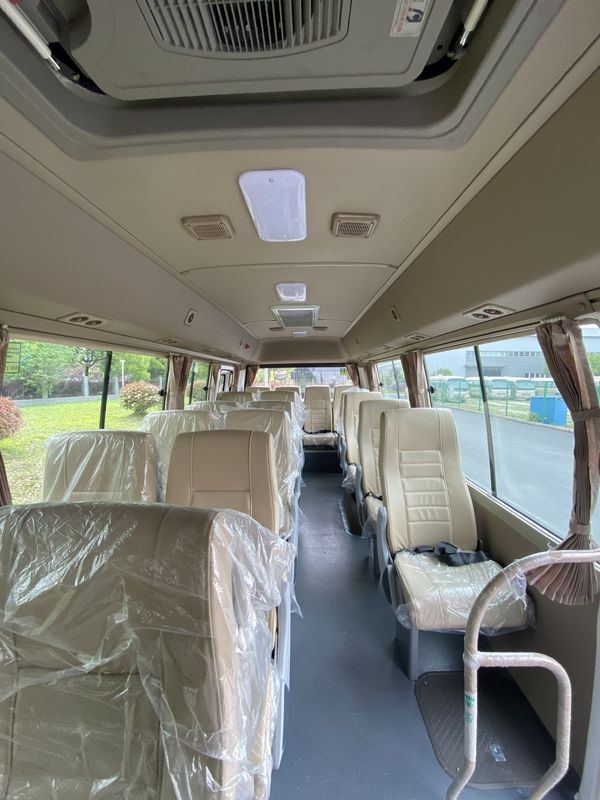 2023 Jahr Coaster Bus 30-Sitzer RHD Minibus mit Motorkapazität 4L aus Japan