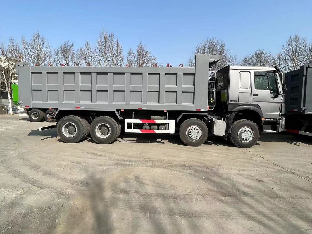 Schwerlastfahrzeug RHD SINO TRUCK HOWO 400 PS 16-Radfahrzeug 8x4
