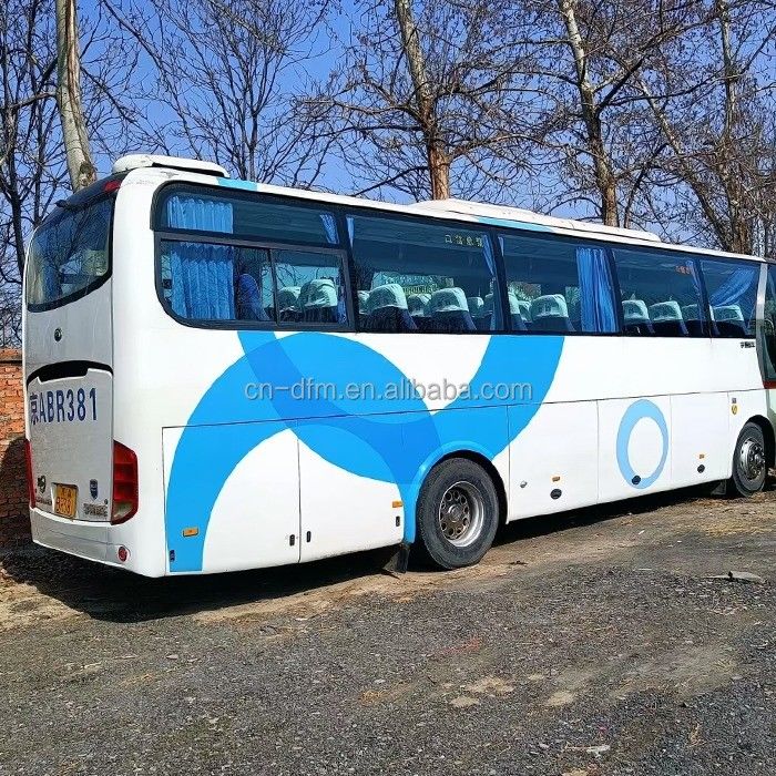 Gut gepflegt 50-65 Sitzplätze Hintermotor Gebrauchtbusse 280 PS Motor und Handgetriebe