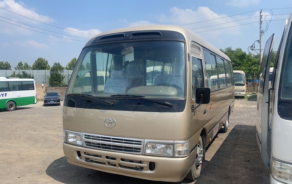 Toyota Coaster 24 Sitzplätze Kleinbus mit 7,00R16 Reifen und maximale Geschwindigkeit von 91-110 km/h