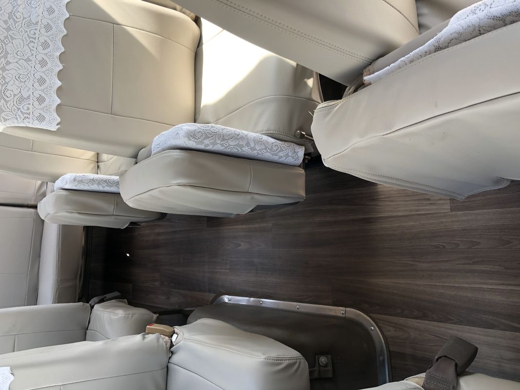Toyota Coaster Bus 2018 30 Sitze mit Benzin- und Dieselmotor M156 Getriebe