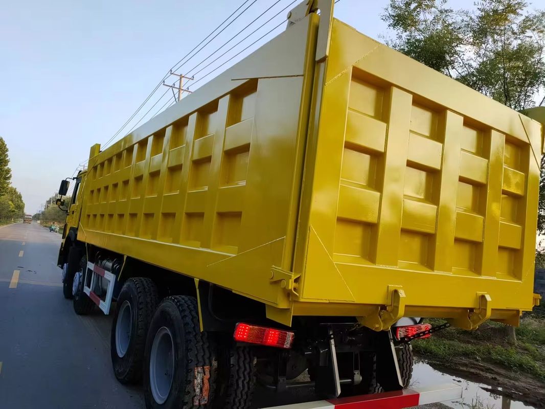 Sinotruk Howo 8x4 371 PS 450 PS 24 Kubikmeter gebrauchtes Müllkippenfahrzeug ohne ABS