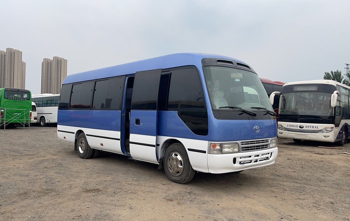 Gebrauchtes Toyota Coaster Bus mit 6-8L Motor und 30 Sitzen in ausgezeichnetem Zustand