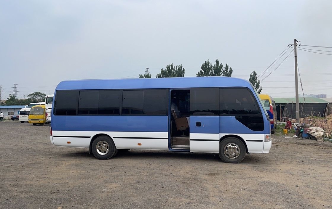 Gebrauchtes Toyota Coaster Bus mit 6-8L Motor und 30 Sitzen in ausgezeichnetem Zustand
