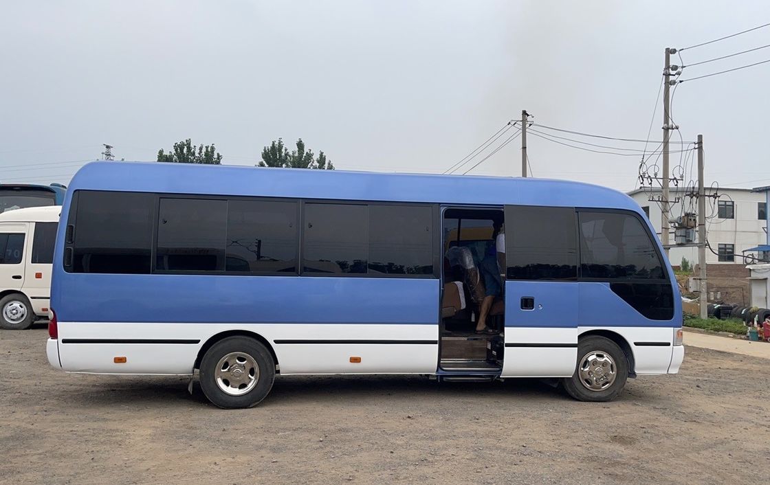 Gebrauchtes Toyota Coaster Bus mit 6-8L Motor und 30 Sitzen in ausgezeichnetem Zustand