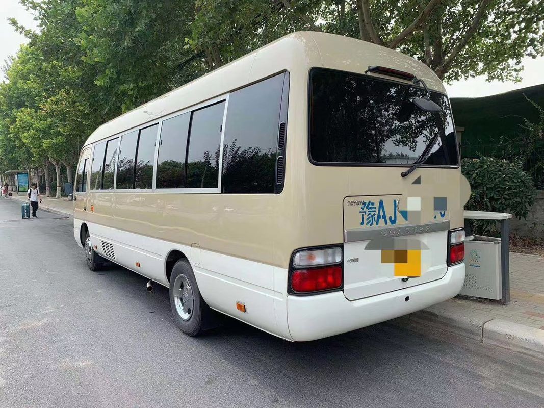 30-Sitzer-Coaster-Busse YC4FA130-30 Motor EQ6680KS3T Fahrgestell für Sport-Teamreisen