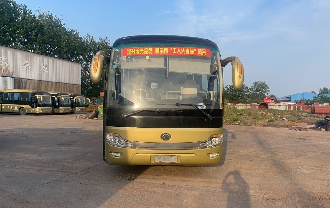 Euro 3 Emissionsstandard 65-Sitzer Bus mit 320-Liter-Tankkapazität