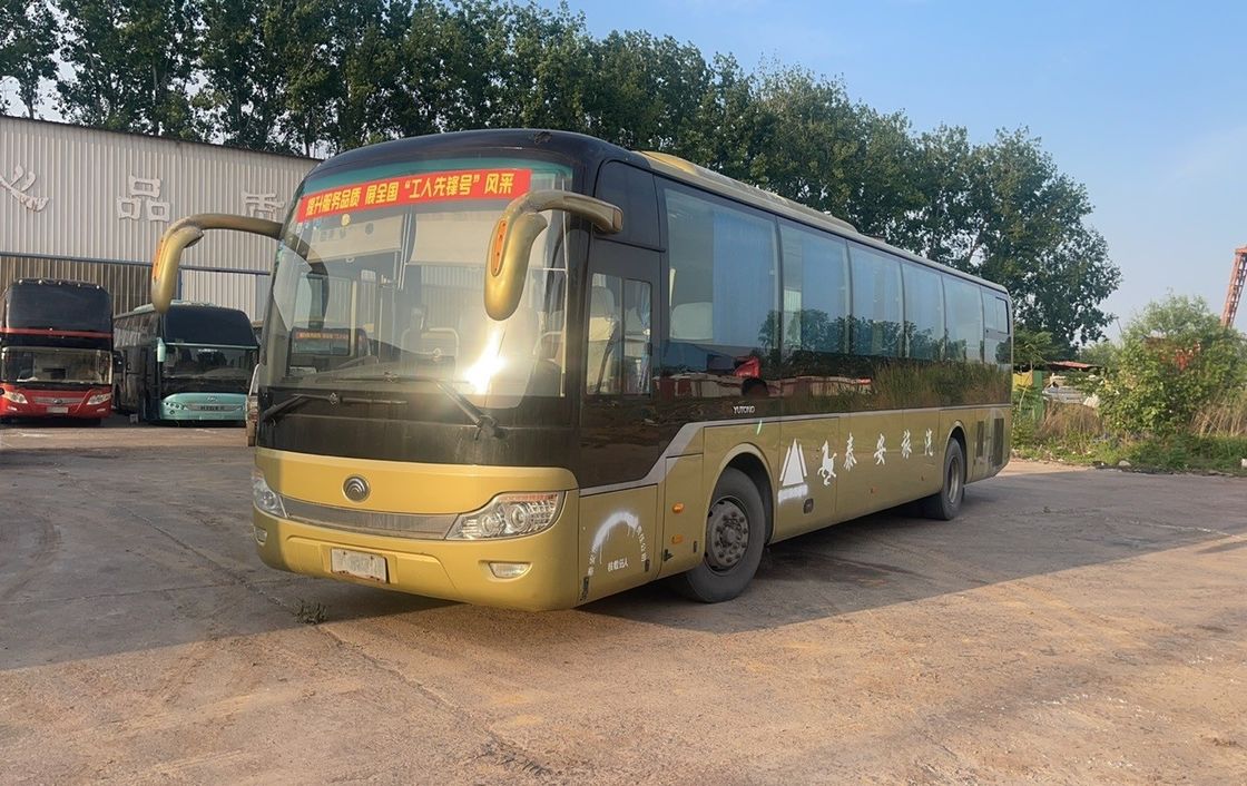 Euro 3 Emissionsstandard 65-Sitzer Bus mit 320-Liter-Tankkapazität