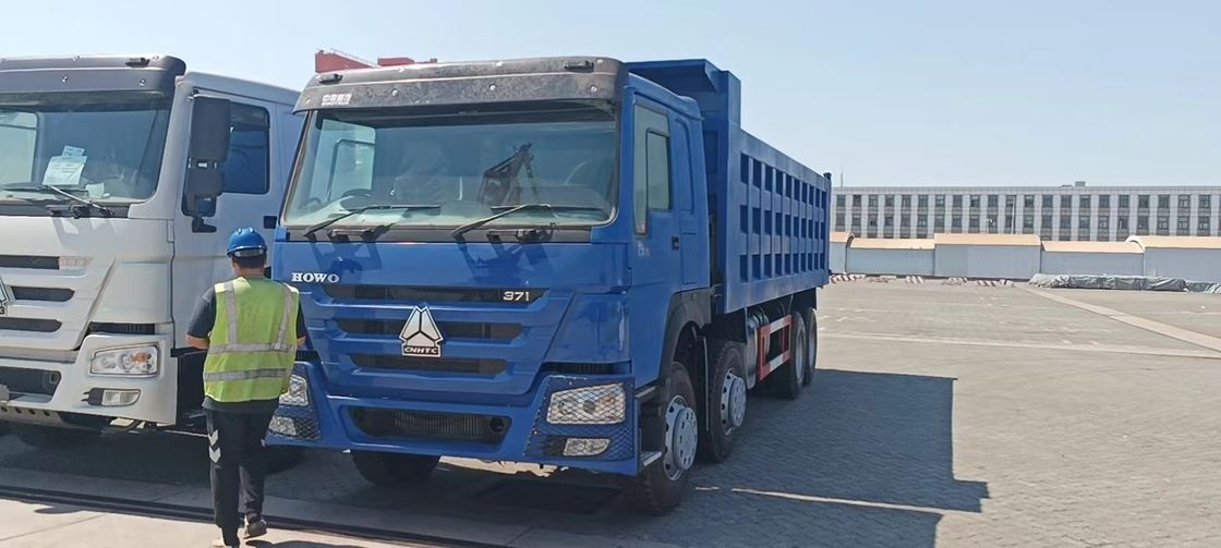 Gebrauchtes HOWO-Dump Truck 8x4 Tipper Truck 12 Rad-Dump Trucks für den Bergbau Transport