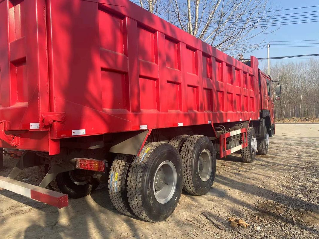 Gebrauchtes HOWO-Dump Truck 8x4 Tipper Truck 12 Rad-Dump Trucks für den Bergbau Transport