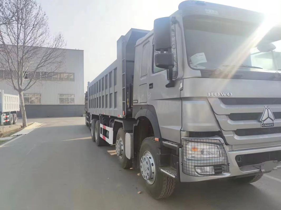 400 PS Sinotruk Howo LHD 12 Räder 8x4 Kipper Trucks Dump Trucks mit Handgetriebe