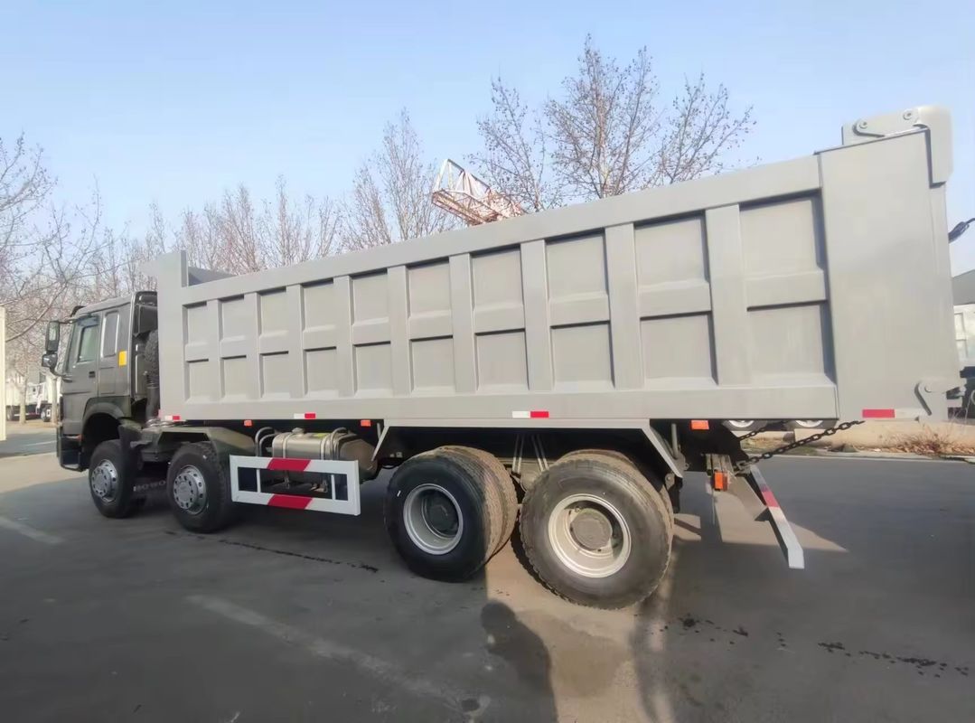 400 PS Sinotruk Howo LHD 12 Räder 8x4 Kipper Trucks Dump Trucks mit Handgetriebe
