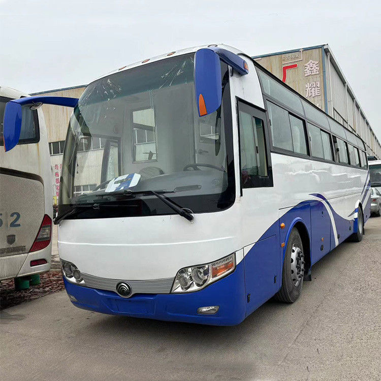 50-Sitzer-Passagierbus mit individueller Farbgestaltung und Euro 3-Emissionsstandard