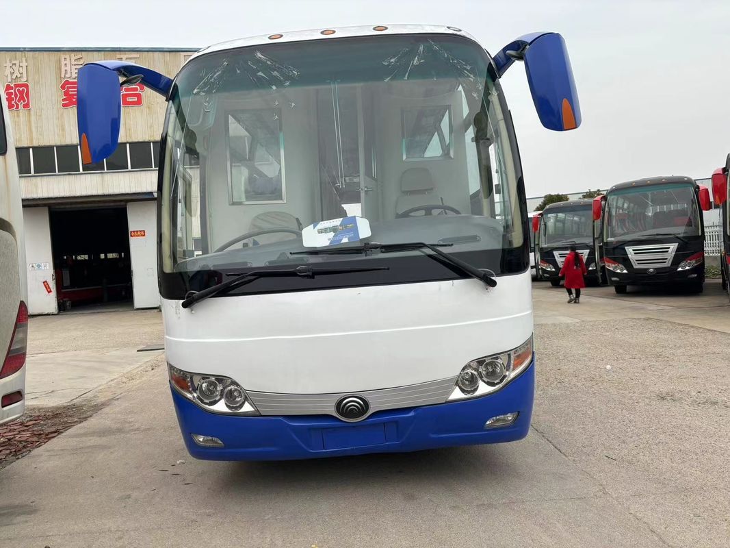 50-Sitzer-Passagierbus mit individueller Farbgestaltung und Euro 3-Emissionsstandard