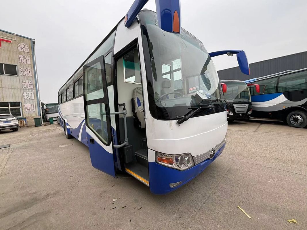 50-Sitzer-Passagierbus mit individueller Farbgestaltung und Euro 3-Emissionsstandard