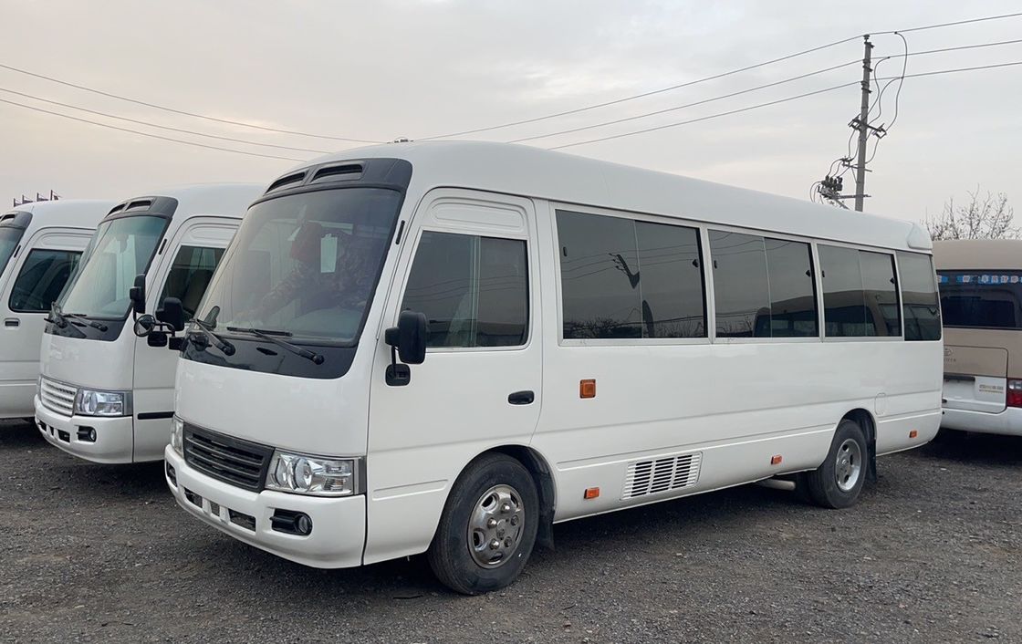 7.00R16 Reifen in gutem Zustand Diesel gebraucht Toyo ta Coaster Bus Kundenanforderung