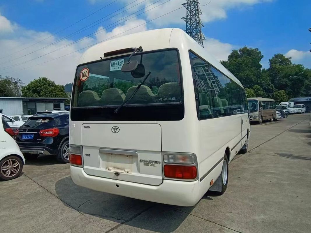 Kraftstoffbehälter 300L Max-Ausgabe 95 kw Guter Zustand LHD Gebraucht 30-Sitzer Toyota Coaster Bus