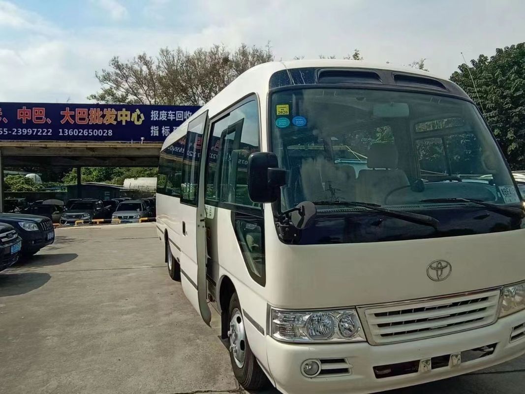Gebrauchtes Toyo ta Coaster 30-Sitzer-Bus mit Dieselmotor in gutem Zustand und erschwinglich