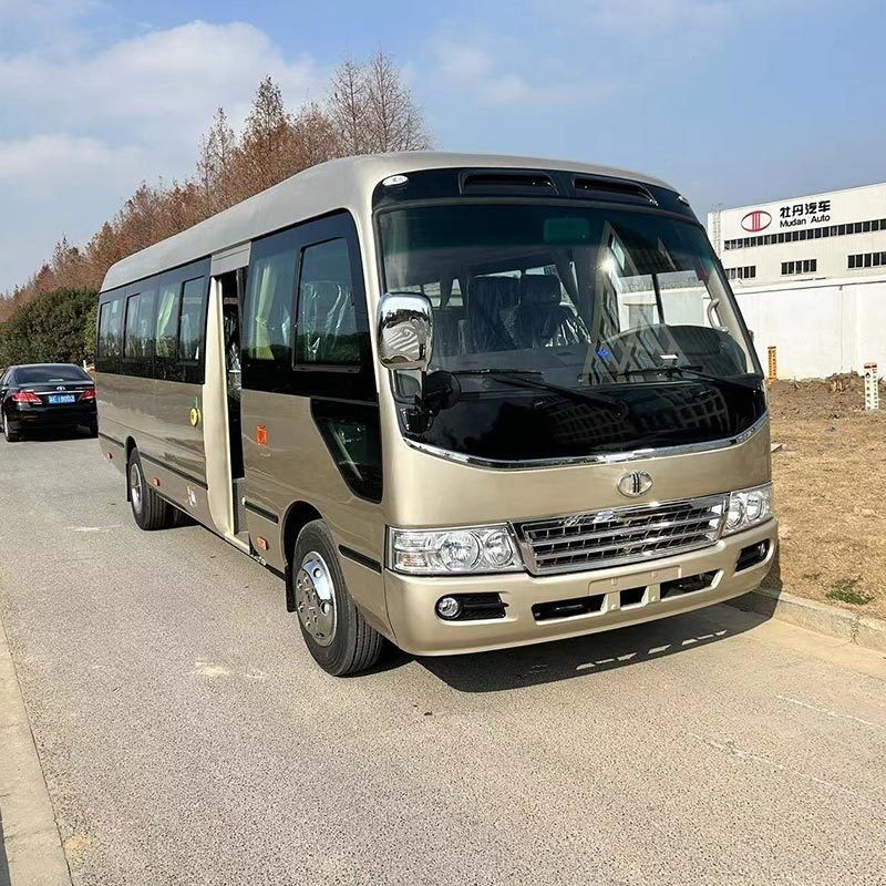 30 1-Sitzer Toyo ta Coaster Bus mit 4L-Motorkapazität Euro 2 Emissionsstandard und 1